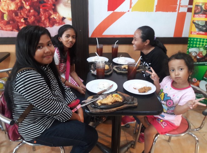 The Secret Flavor of Warung Makan Bu Suwar: Delicious Meals in the Heart of Cilacap